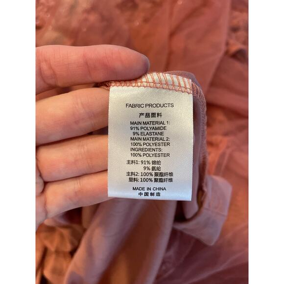 Miusol Pink Lace Maxi Dress - Picture 15 of 16